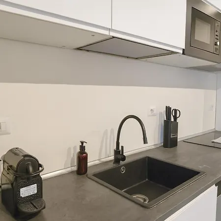 Hbhall Solari 28 Milano